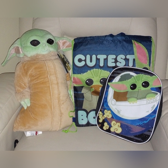 The Child Pillow Pet, Nylon Bag and Childs Back Pack - Picture 3 of 3